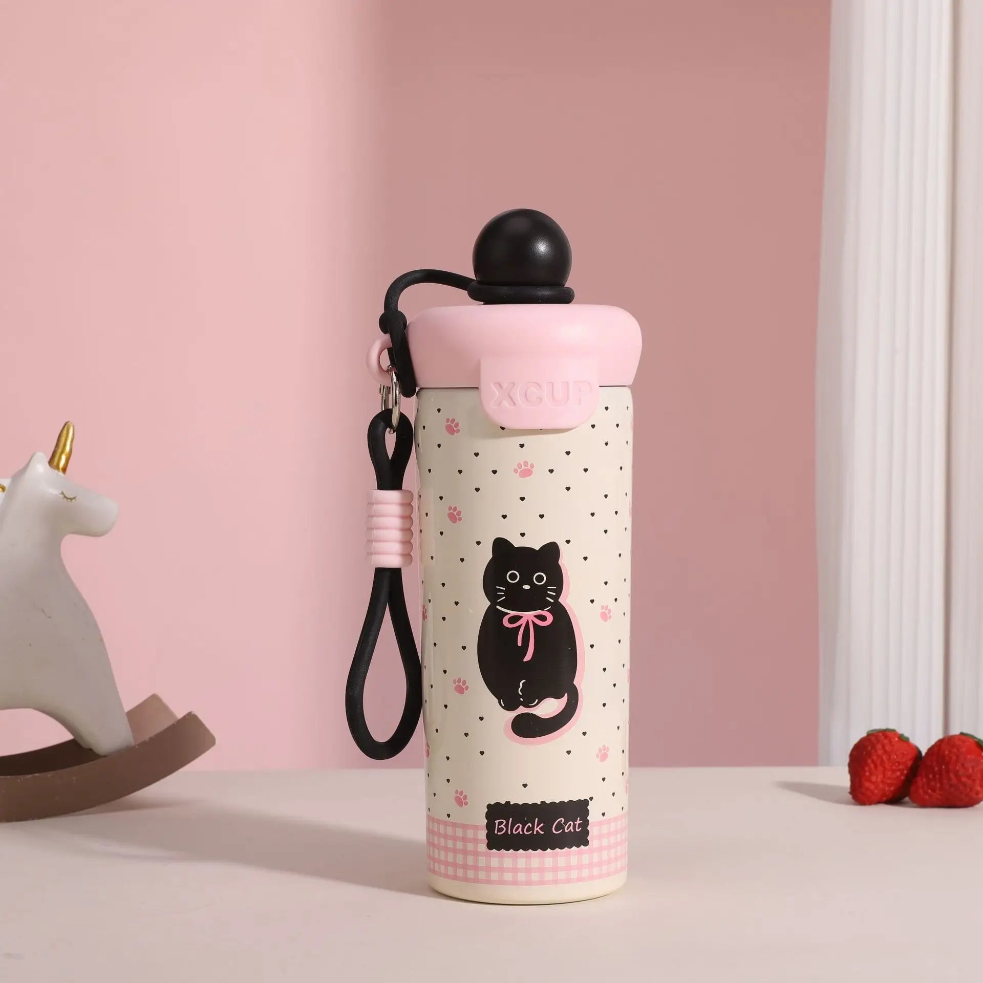 Cute Insulated Water Bottle Portable Design Ideal Gift for Friends Stylish And Convenient Carry-On Beverage Container